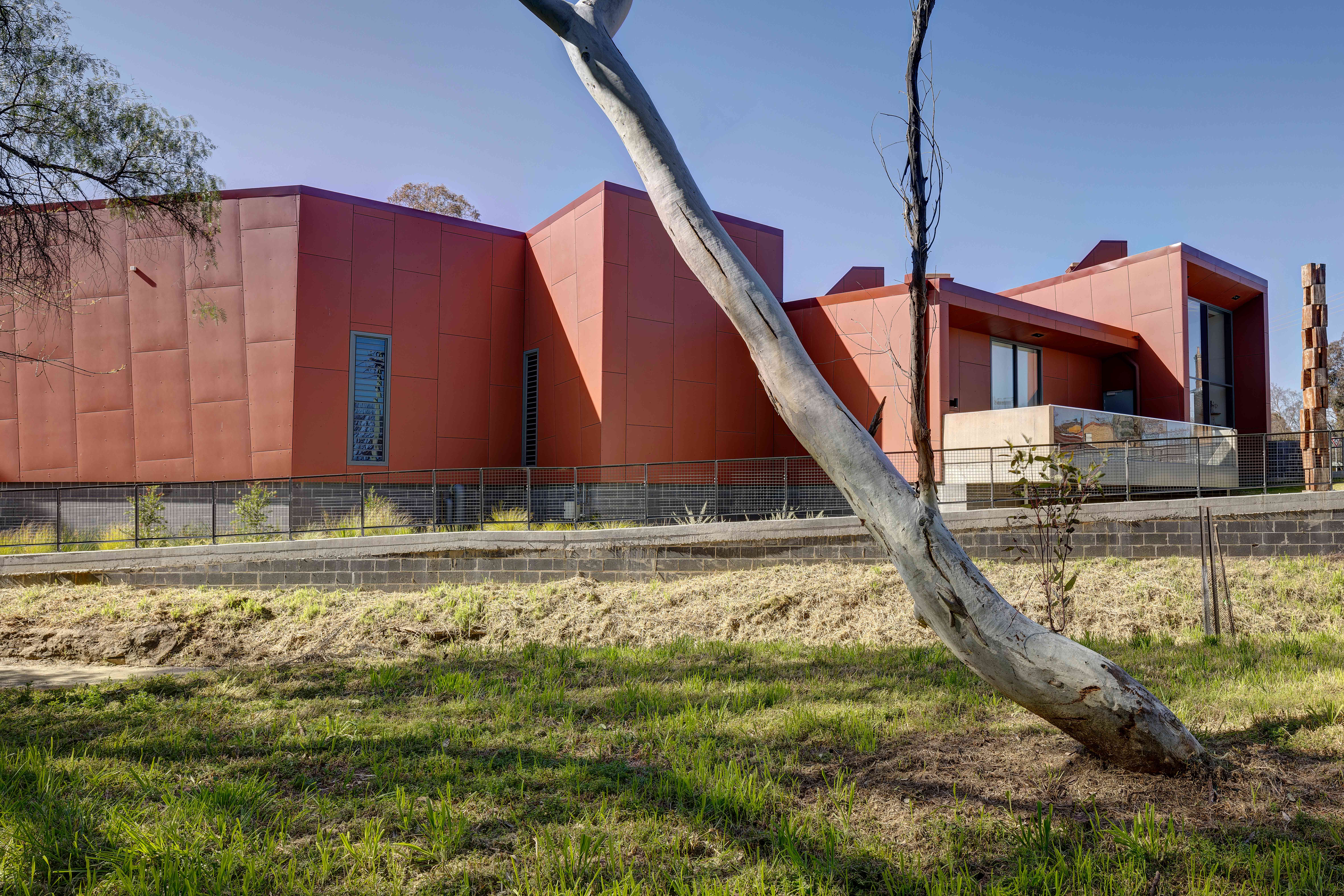 Mudgee-Arts-Precinct-2-image-credit-Brett-Boardman.jpg